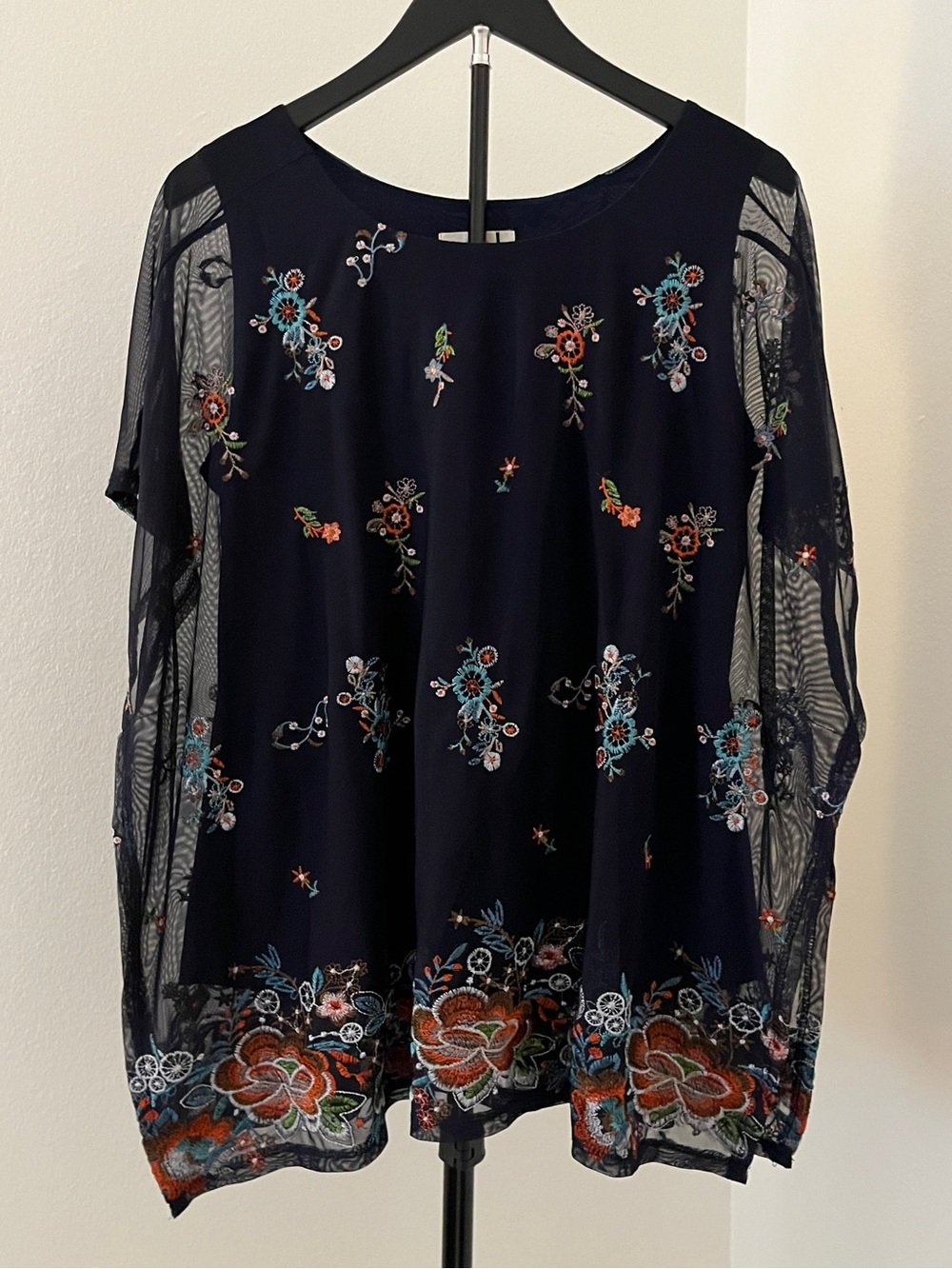 💙 CleoKai Navy Embroidered Mesh Overlay Tank Top | Boho Floral | Large